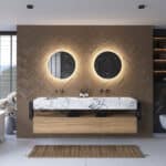 Beschik je over een breed badkamermeubel met 2 kranen of over 2 losse badkamermeubels? Denk dan eens aan 2 spiegels naast elkaar