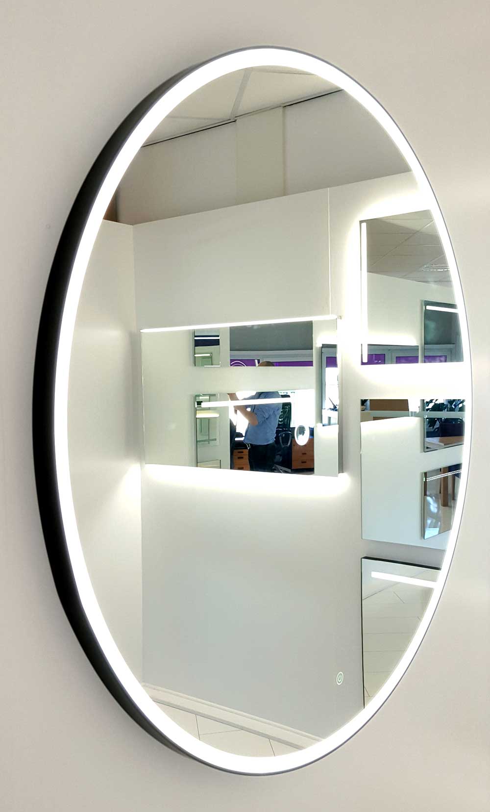 Showroom spiegel