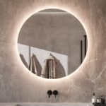 Trendy ronde badkamer spiegel met instelbare lichtkleur, handig!