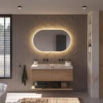 De geïntegreerde spiegelverwarming voorkomt condens vorming op de spiegel na bv het douchen, handig!