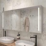 Deze alu badkamer spiegelkast is 160 cm breed en 70 cm hoog