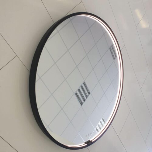 Deze Dansani Moon spiegel heeft een doorsnede van 90 cm. Het industriële frame heeft een diepte van 4,2 cm