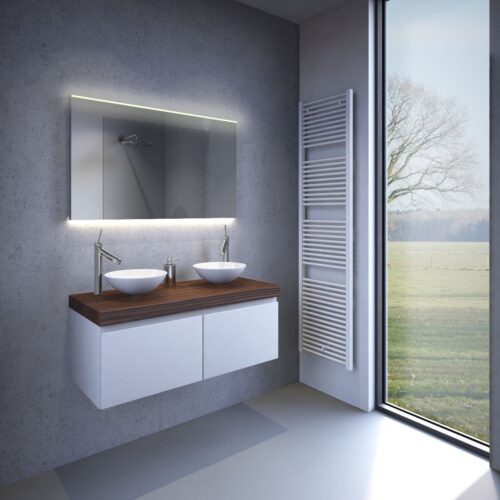 Fraaie badkamer spiegel met hoge lichtopbrengst