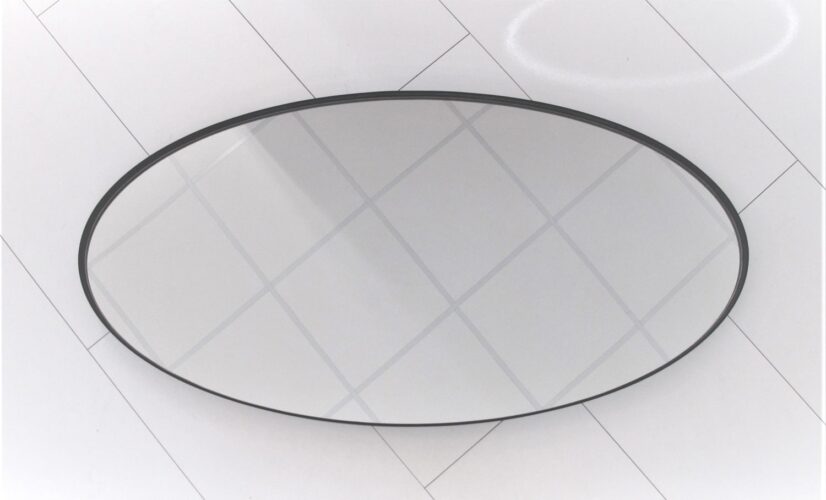 Stoere, ovalen spiegel voor bv in de badkamer