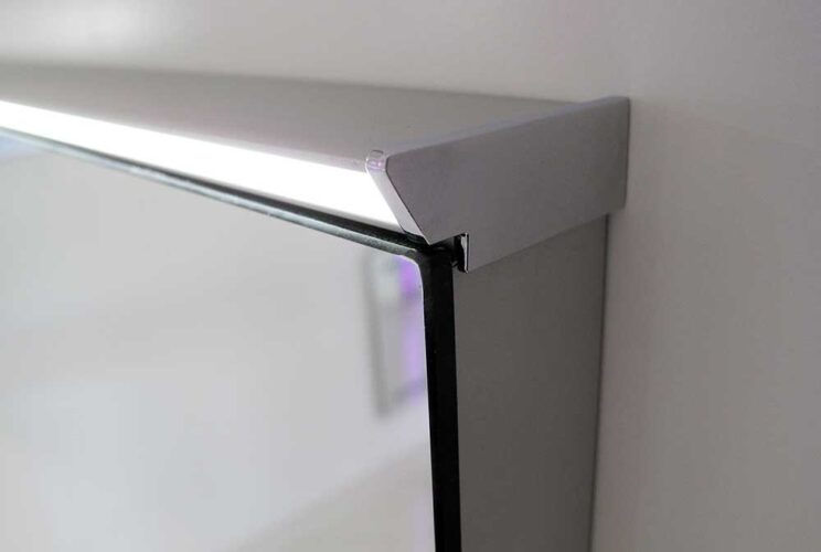 Zeer praktische LED verlichting (dimbaar) voor het scheren of make-uppen