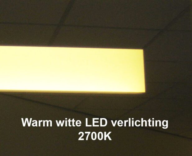 Optie LED kleur: warm wit 2700K, door onze klanten het meest gekozen, prettige/ gezellige uitstraling en doorgaans mooi meekleurend met de hoofdverlichting
