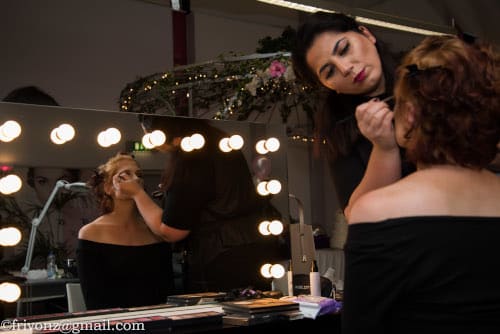 Location de miroir de maquillage
