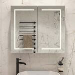 Luxe aluminium badkamer spiegelkast, uitgevoerd met verlichting, spiegelverwarming en 2 geaarde stopcontacten