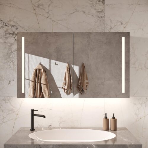 Deze alu badkamer spiegelkast is 120 cm breed en 70 cm hoog