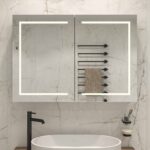 Aluminium design spiegelkast met geïntegreerde verlichting, verwarming en 2 geaarde stopcontacten
