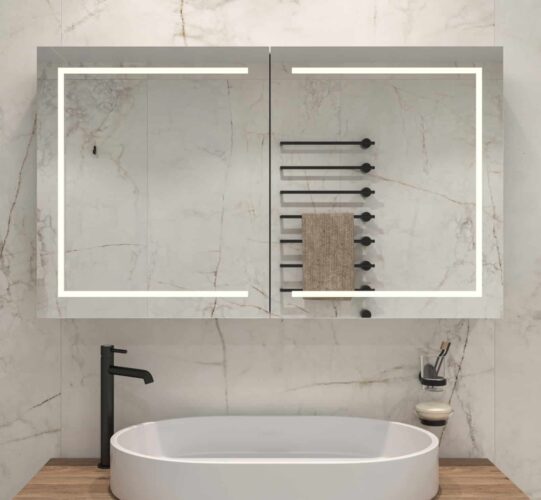 Aluminium design spiegelkast met geïntegreerde verlichting, spiegelverwarming en 2 geaarde stopcontacten