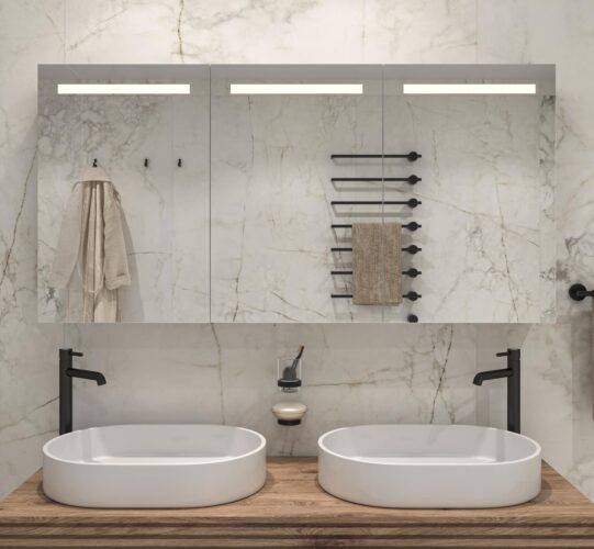 Stijlvolle aluminium spiegelkast voor de badkamer, van alle gemakken voorzien en een echte eyecatcher!