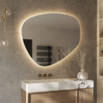 De geïntegreerde spiegelverwarming voorkomt dat er condens op de spiegel komt na bv het douchen , handig!