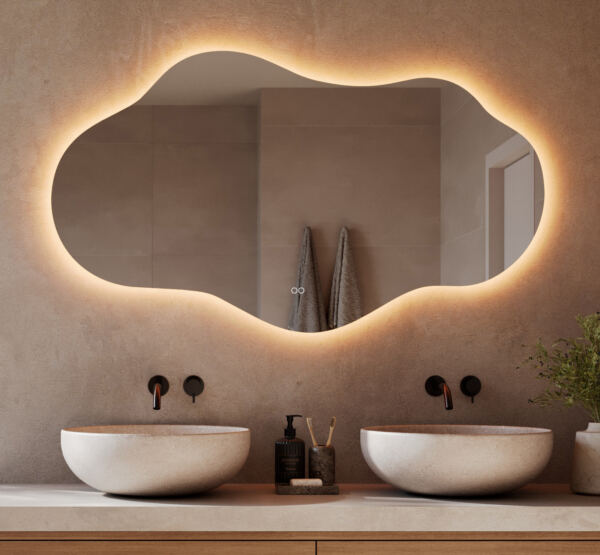 Fraaie asymmetrische spiegel voor in de badkamer van 140 cm breed, uitgevoerd met dimbare verlichting, instelbare lichtkleur, spiegelverwarming en dubbele touch schakelaar